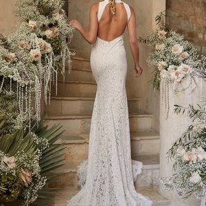 Lulus’s Love Everlasting White Floral Lace Mermaid Maxi Wedding dress neverworn